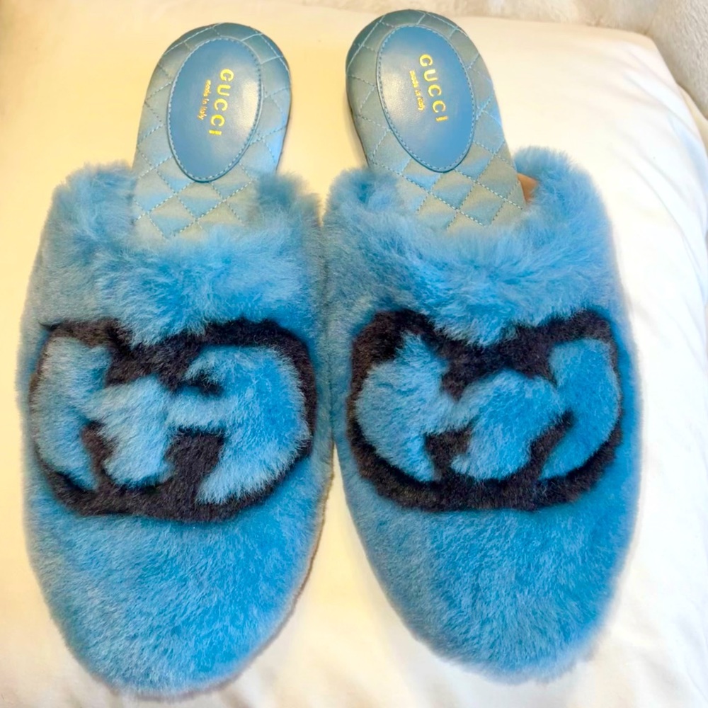 ❌ SOLD ❌   Gucci Interlocking G Blue Faux Fur Mule /Slipper/Slides 38 1/2
